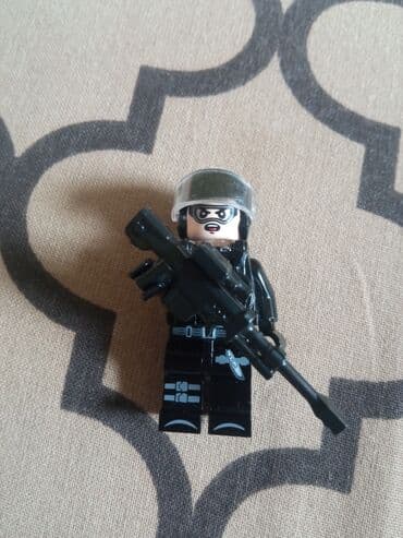 lego satışı: Lego minifuguralar çox ucuza satilir əsgərlər silahları ilə verilir — 2