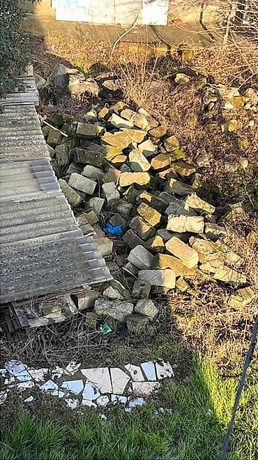 Daş materialları – həyət və tikinti işləri üçün

40qəpikdir