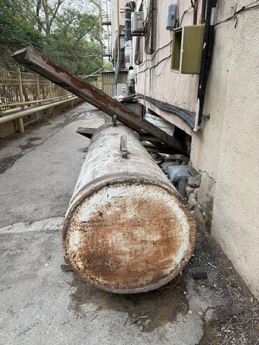 telfer kran: Metal yanacaq/saxlama çəni 2 ton - Material: qalın divarlı polad - — 3