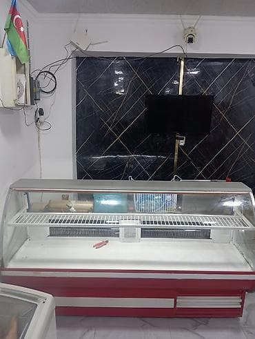 Soyuducu vitrin satılır. Ticarət obyektləri üçün nəzərdə tutulmuş — 2