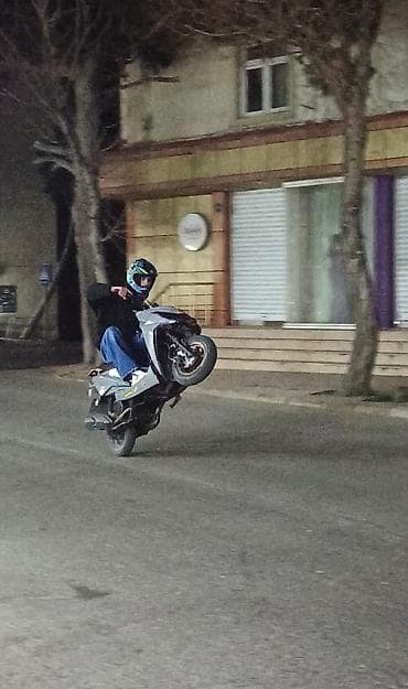 bmw e46 katalizator: Zontes 150 sm3, 2022 il, 300 km — 5