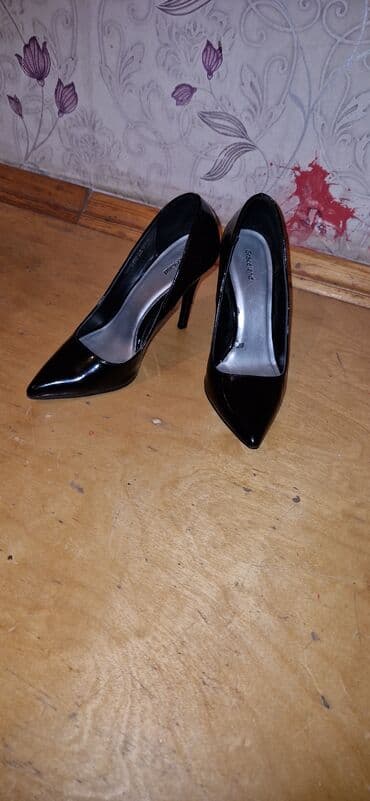 Tuflilər, Ölçü: 38, rəng - Qara, İşlənmiş