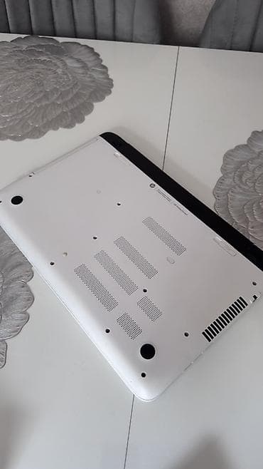 hp 2000: Bu noutbuk gündəlik işlər və ya təhsil üçün uyğun bir seçimdir. Əsas — 4