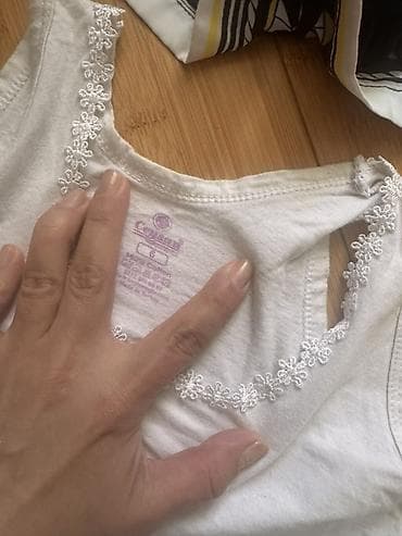 pampers 4: Qız uşağı üçün yay geyim dəsti – 6 parça Tərkib: - 1 ədəd çəhrayı — 4