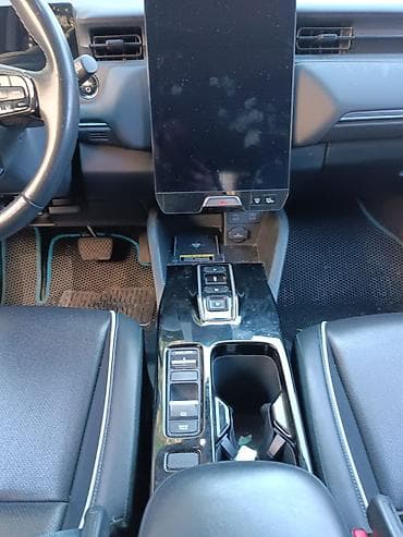Nəqliyyat: Honda avtomobilinin salonu – geniş və müasir interyer - Dəri — 3