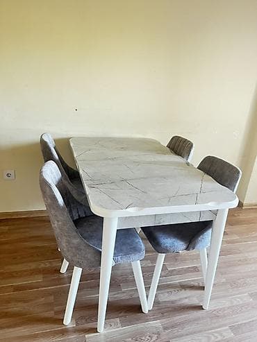 Mətbəx üçün, Açılmayan, Dördbucaq masa, 4 stul