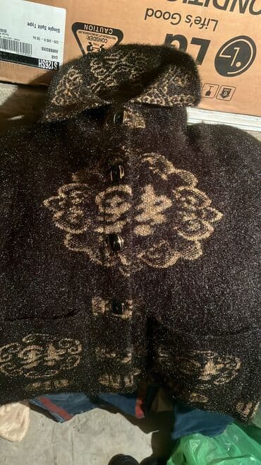 jaketler qadin ucun: Qalın jaget 15 m tezedi — 1