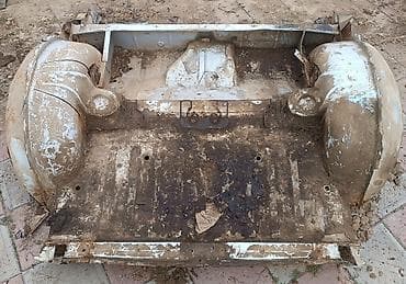 lada vaz niva: Niva baqajin polu satilir — 2