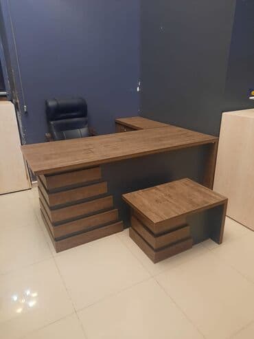офисные стулья доставка: Yeni, Müdir üçün, Kvadrat masa — 2
