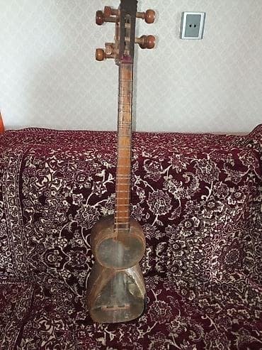 Tar - Azərbaycan musiqi aləti, klassik tar modeli - Ağaç gövdə