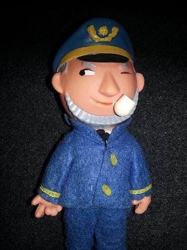 thomas oyuncaq paravoz dəsti: Oyuncaq Gəmi Kapitanı.
Б/у Yeni neyil .
Ölçüsü 25sm — 7