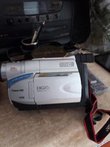 baku electronics televizor: Videokameralar — 1