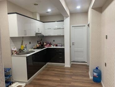 kiraye evler elmler: 3 otaqlı, Yeni tikili, 94 kv. m — 2