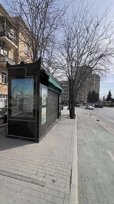 Kommersiya daşınmaz əmlakının satışı: Kiosklar icarəyə verilir Məkan: - Elmlər metrosu yaxınlığı, İncəsənət — 8
