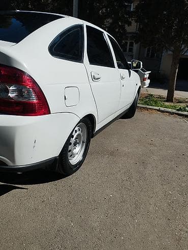 VAZ (LADA) Priora: 1.6 l | 2013 il 238000 km Sedan