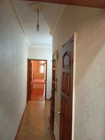 kirayə mkr: Nəsimi rayonu 4 mikrayonda Metro Əcəmi metrosu Avtobus dayanacaq — 17