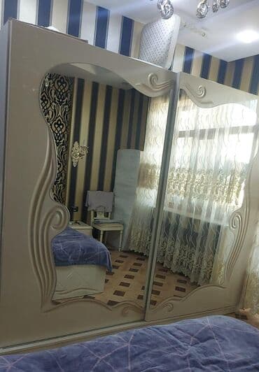 Qarderob, paltar dolabı — 1