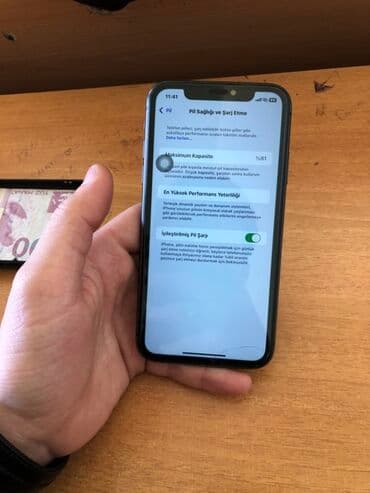 ipad mini beş: IPhone 11, Qara, Face ID — 4