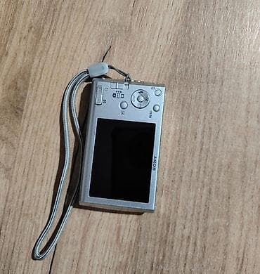 sony cyber shot: Sony rəqəmsal fotoaparat (kompakt) - Gümüşü korpus, bilək qayışı ilə — 2