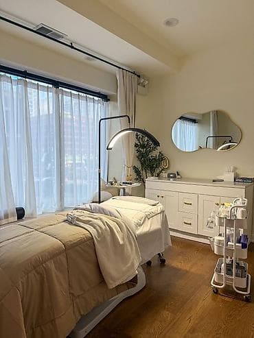 Salam. Elanı ətraflı oxuyun. İçərişəhər metro/stansiyasına 6-7 dəqiqə at lalafo.az Salam. Elanı ətraflı oxuyun. İçərişəhər metro/stansiyasına 6-7 dəqiqə