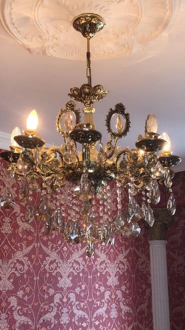 8 noyabr şəkilləri: Çılçıraq, 8 lampa — 1