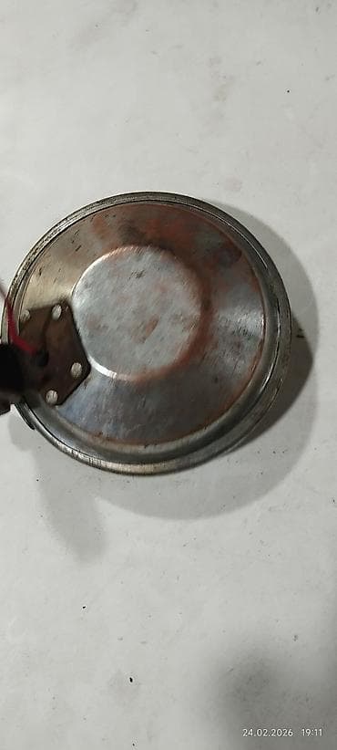 запчасти opel vectra b: VAZ 2103 sol tərəf povorotnik xrom 25,dal stoyka setkalari xrom 25,,06 — 3