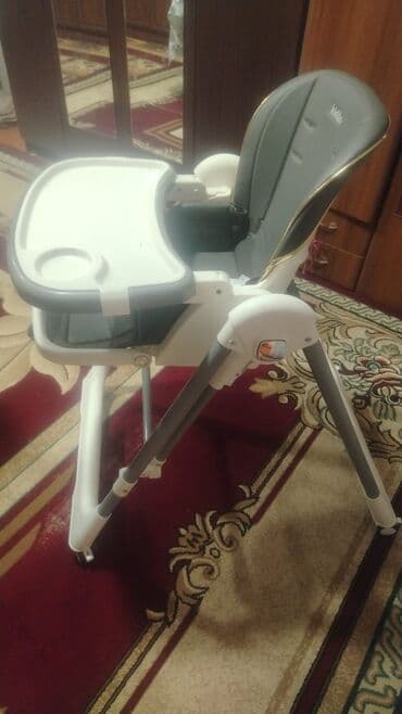 Avtokreslolar: Rəxşəndə🦋 Uşaq yemək masası satilir. Qiymət 90 manat. Çox az istifadə — 1