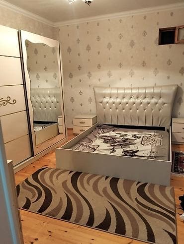 Спальные гарнитуры: Двуспальная кровать, Б/у — 2