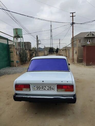 vaz 21 099: Avtomobil: Lada Riva/2107 (ağ rəng, sedan kuzov) Xüsusiyyətlər: - 4 — 3