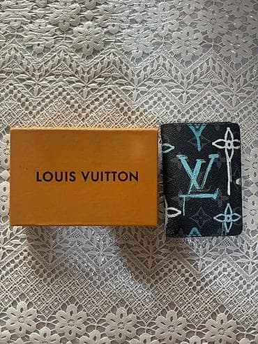ucuz smart saatlar: Louis Vuitton cart holder - Model: Monogram World Tour temalı dizayn — 2