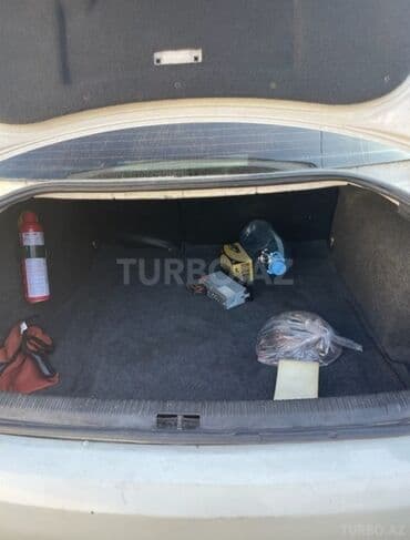 Yağlar və avtokimyəvi maddələr: Volkswagen Passat: 1.8 l | 1997 il Sedan — 10