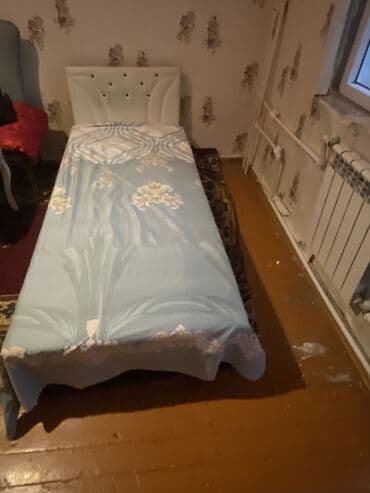 tek kravat işlənmiş: İşlənmiş, Təknəfərlik çarpayı, Bazasız, Matrassız, Siyirməsiz, Rusiya — 2