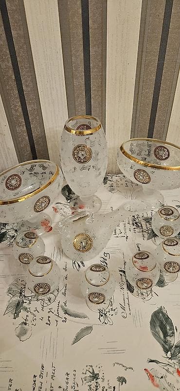 Şüşə bəzəkli süfrə dəsti - Material: qalın şüşə - Üslub: ağ/froste — 2