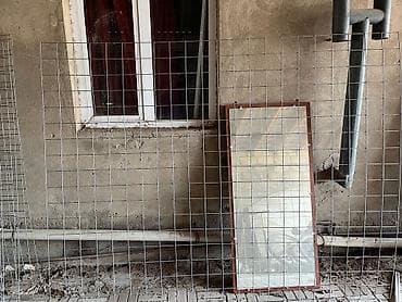 вешалки для магазина: Mağaza vitrini 5 ədəd, üstündə 100 çubuq hədiyyə. 4-ü 170x220, 1-i — 2