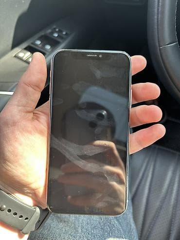 108 ekran tv: IPhone X, Gümüşü — 2