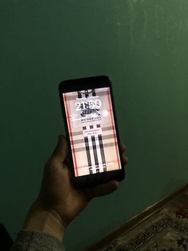 iphone 8s plus: IPhone 8 Plus, Qara, Qırıq — 2