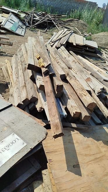 Taxta plitələr: Təsvir: - Material: Təbii taxta lövhə (şalban/plyanka tipli, iri — 4