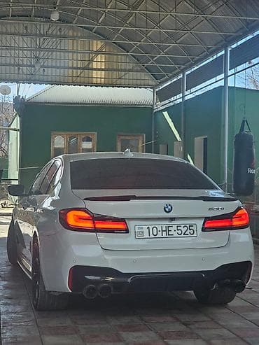 bmw m3 gtr: BMW 5 series: 2 l | 2017 il Sedan — 9