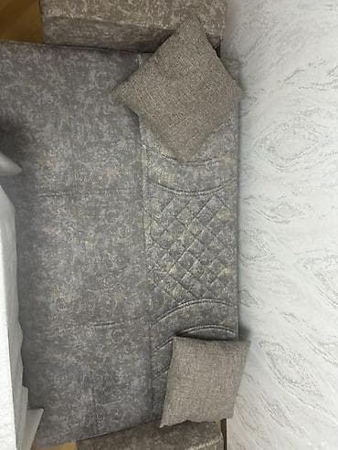 kreditle divan: Di̇van-kravat, İşlənmiş, Açılan, Bazalı, Parça, Çatdırılma yoxdur — 3
