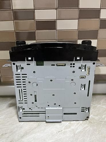 mp3 player: Hyundai accent 2011 üçün orijinal multimedia/radio başlığı və ön panel — 2