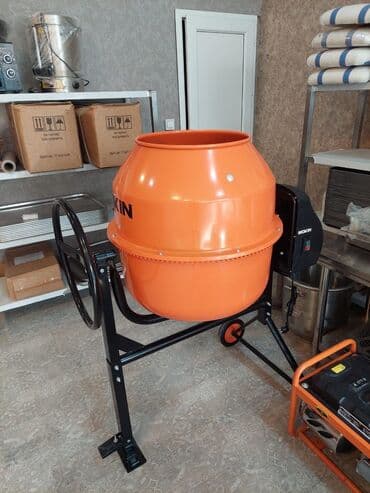 купить бетономешалку бу: 200 LT -850 azn (0/ faz) 400 LT -3200 azn (3 faz). WOKIN brendinin — 4