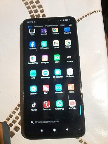 Xiaomi Redmi Note 8 Pro smartfonu - Rəng: mavi-yaşıl gradient arxa