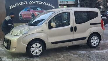 Fiat Fiorino: 1.3 l | 2012 il 177771 km Van/Minivan