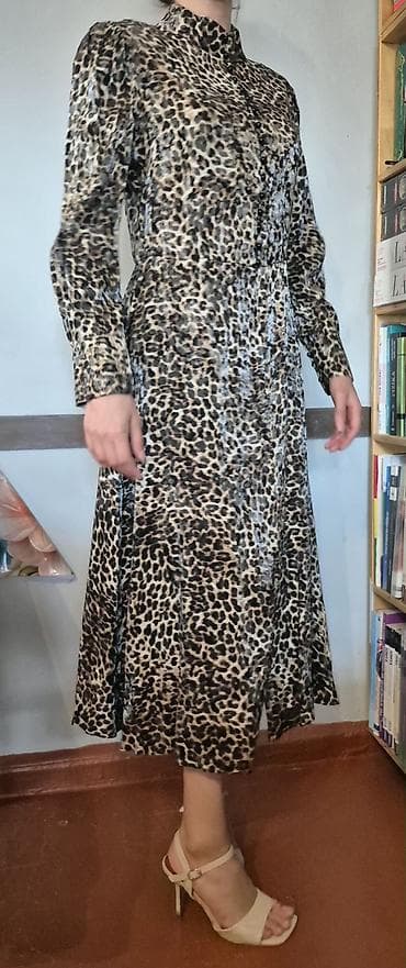 Личные вещи: Leopard naxışlı qadın donu PHARDI magazasindan alinib 150 manata. 1 — 3