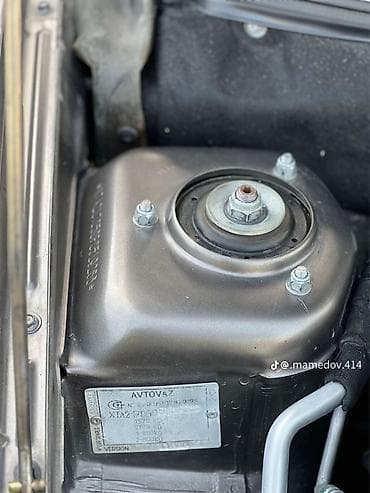 byd maşın qiyməti: Avtomobil: Sedanın kompakt sinfi Rəng: Tünd boz/bronza (metalik) — 5