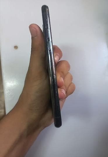 panel cit: IPhone 11 Pro, 256 GB, Space Gray, Face ID — 3