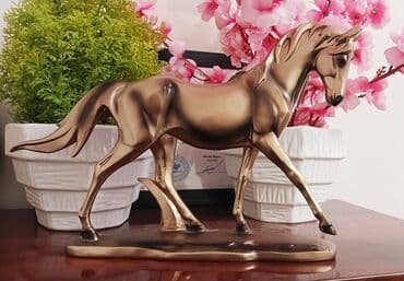 Fiqur, rəng - Qızılı