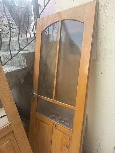 seif qapi: Taxta şüşəli qapılar – 2 ədəd - Material: tam ağac (şam tipli) — 3