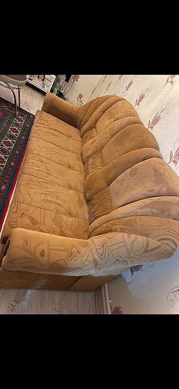 işlənmiş dəhliz dolabı: Qonaq otağı üçün yumşaq mebel dəsti - Tərkibi: 3 nəfərlik divan + 2 — 2