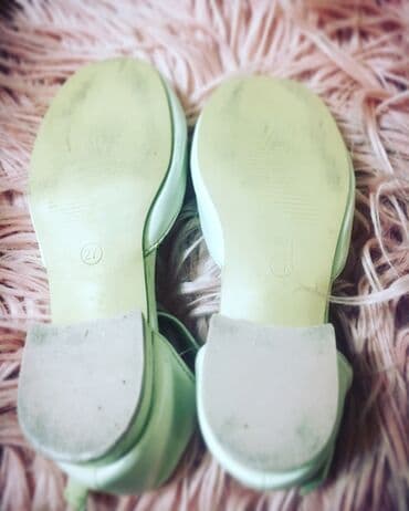 Donlar: Ayaqqabi 27 olchude(stelka 18sm), bir balaca deffekti var — 7